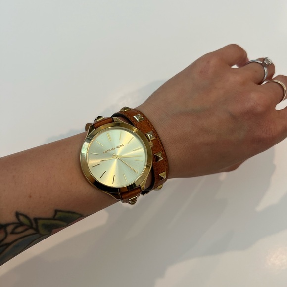 Michael Kors Wrap Watch - Picture 2 of 5